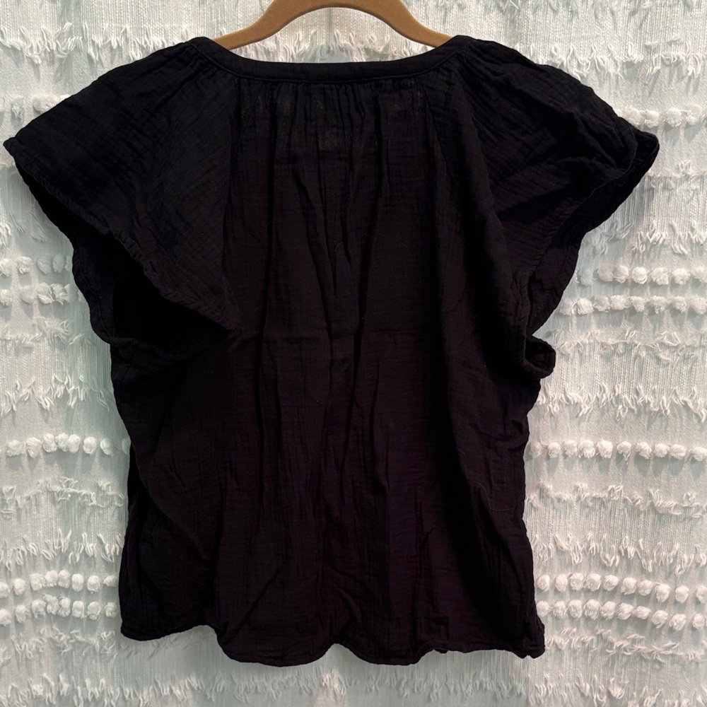 Universal Thread Black Blouse - Picture 4 of 6
